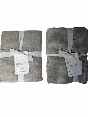 Pottery Barn Set 2 European Linen Cotton Waffle weave 36x20” King Shams Beige